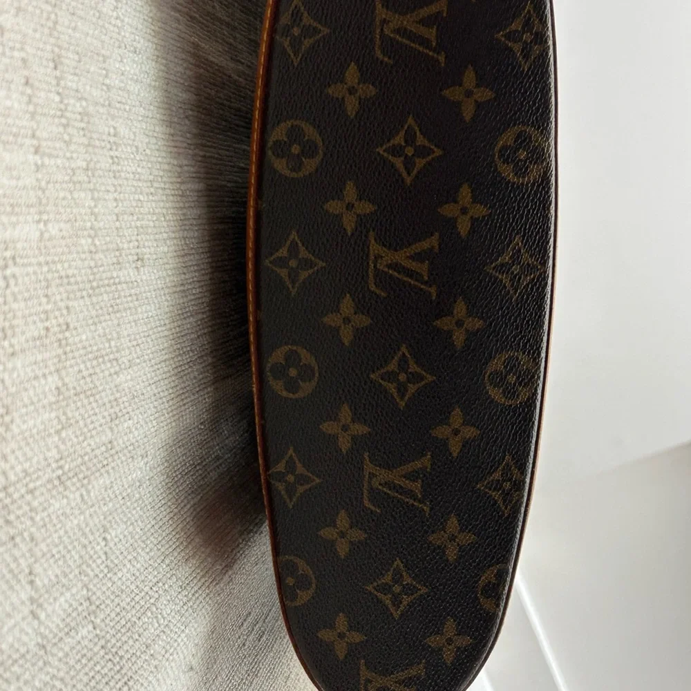Louis Vuitton vintage shoulder bag - Picture 8 of 16